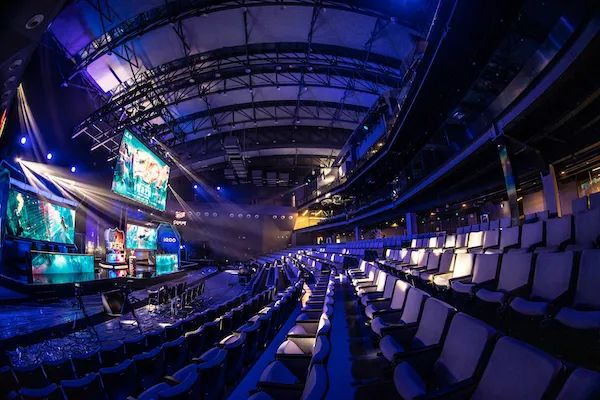 史和多元的 史和多元的