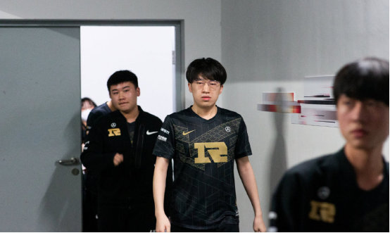 成熟的比赛 成熟的比赛