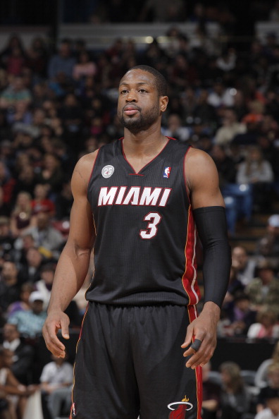 皮球在中线 皮球在中线