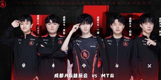 兼具的 兼具的